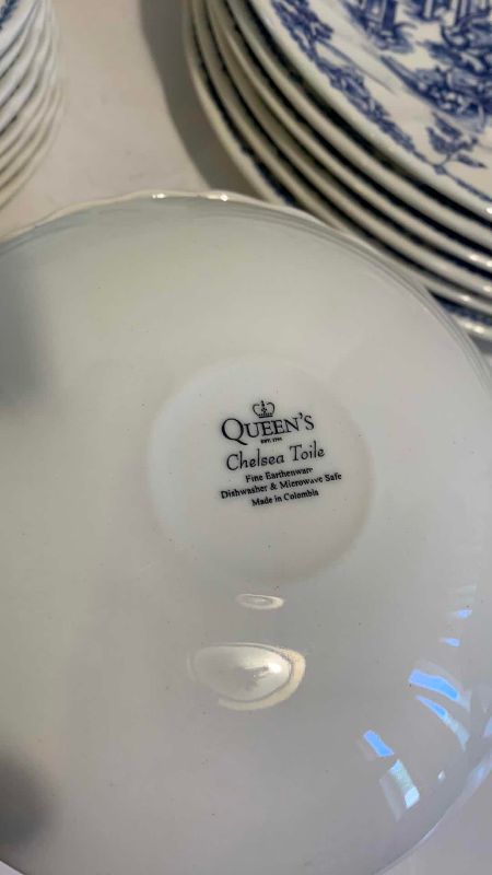 Photo 1 of 30 VINTAGE QUEENS CHELSEA TOILE PLATES AND BOWLS