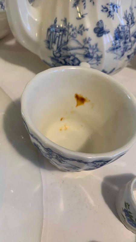 Photo 1 of 18 VINTAGE QUEENS CHELSEA TOILE SERVING WARE SET