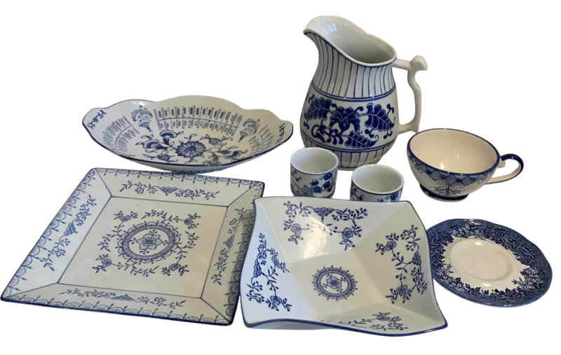 Photo 1 of 8 PIECES OF SERVICE WARE