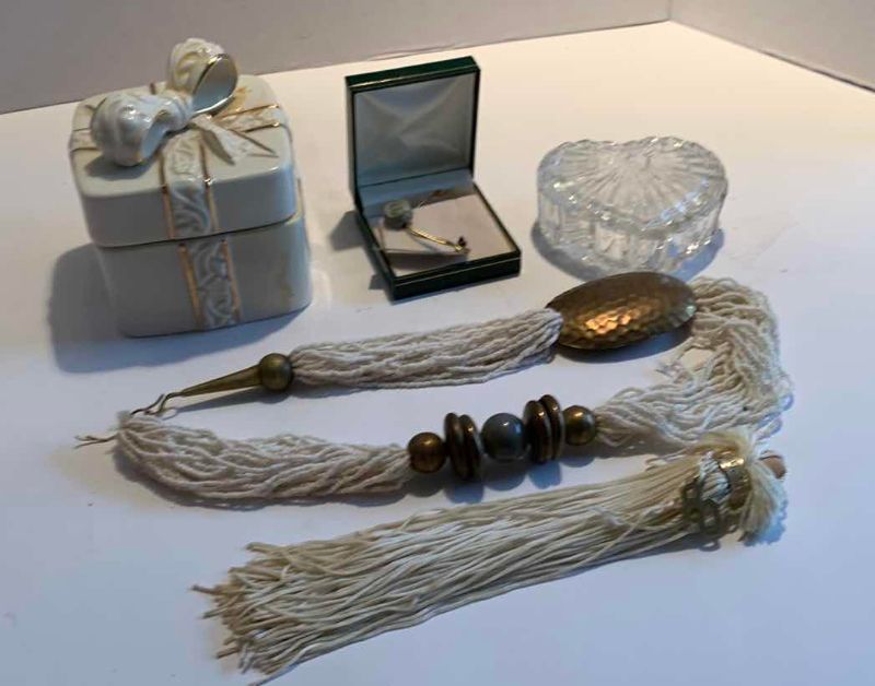 Photo 1 of COSTUME JEWELRY AND CASES