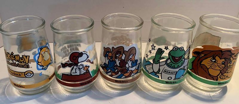 Photo 1 of 9 WELCHS COLLECTABLE CARTOON CHARACTER GLASSES