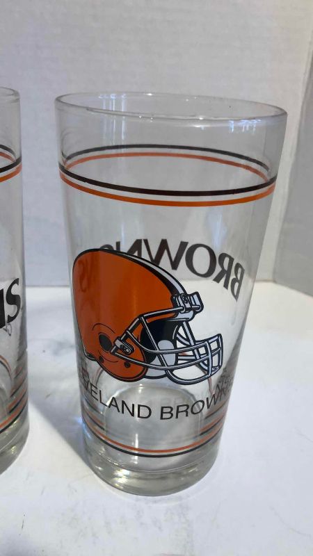 Photo 1 of 3 VINTAGE CLEVELAND BROWNS GLASSES NFL FOOTBALL