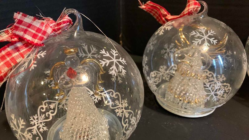 Photo 1 of 5 GLASS LIGHT UP CHRISTMAS DECORATIONS