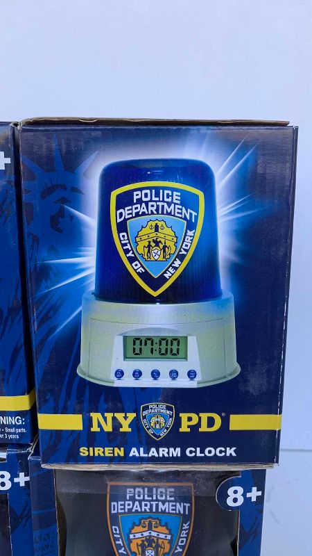 Photo 1 of 4 DARON NEW YORK POLICE DEPARTMENT SIREN ALARM CLOCKS