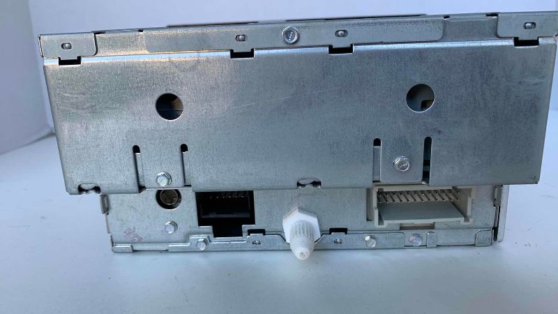 Photo 1 of 2003-2005 CHEVY/GMC TRUCK OR VAN AM/FM CD PLAYER