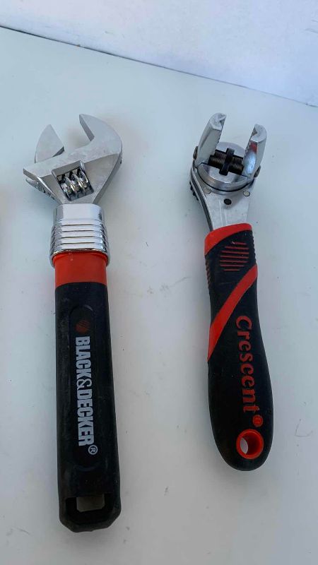 Photo 1 of 4 SPECIALTY TOOLS CRAFTSMAN, BLACK DECKER