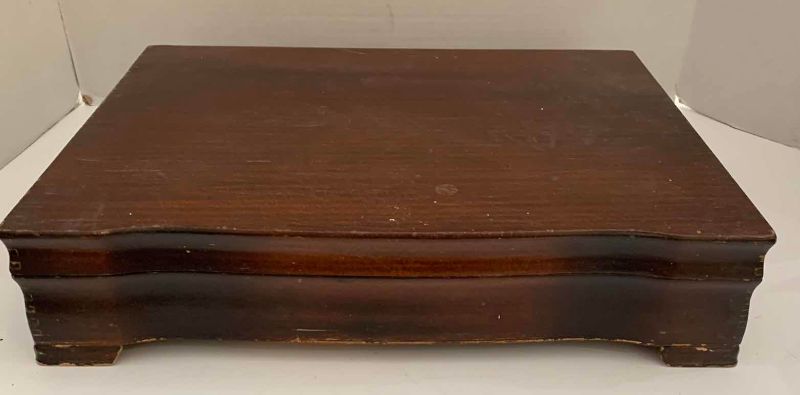 Photo 1 of 1847 ROGERS BROS “ETERNALLY YOURS” SILVER PLATE FLATWARE