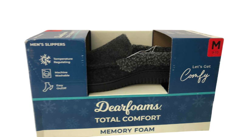 Photo 1 of DEARFORMS SLIPPERS SIZE M 9-10