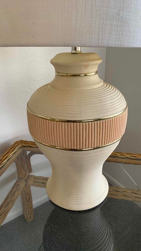 Photo 1 of TABLE LAMP 28”