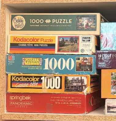 Photo 1 of (13)PCS PUZZLES