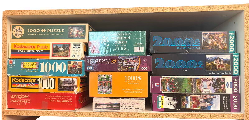 Photo 1 of (13)PCS PUZZLES
