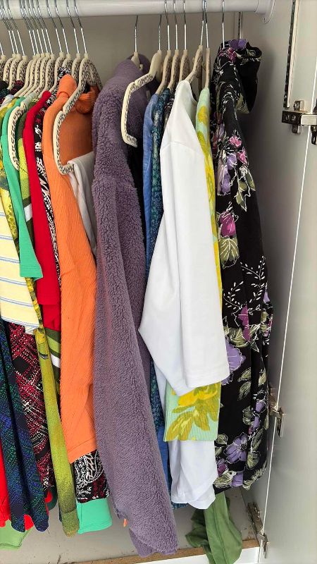 Photo 1 of CONTENTS OF GARAHE STORAGE WOMENS CLOTHING XL-2XL