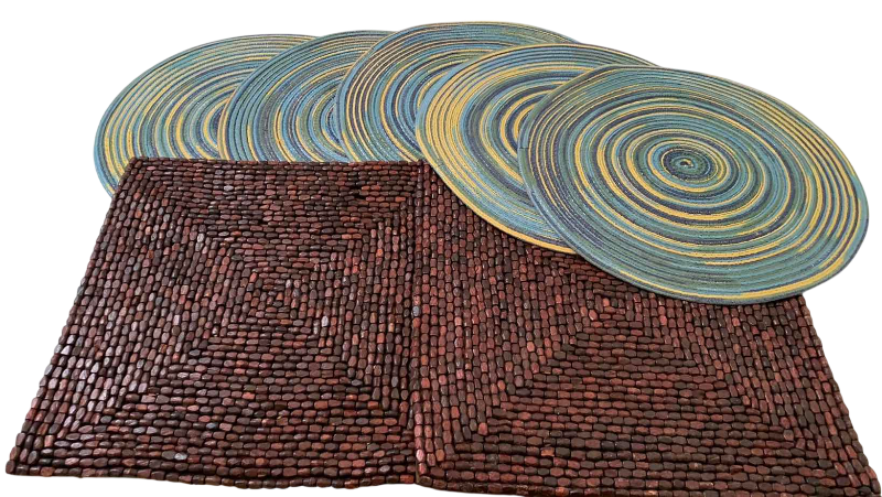 Photo 1 of TABLE PLACE MATS