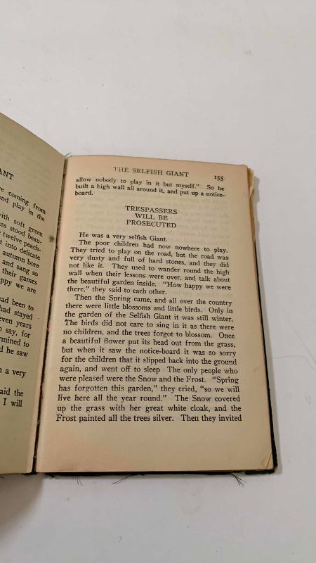 View 4 of VINTAGE 1932 “FAIRY TALES AND POEMS IN PROSE” BY OSCAR WILDE