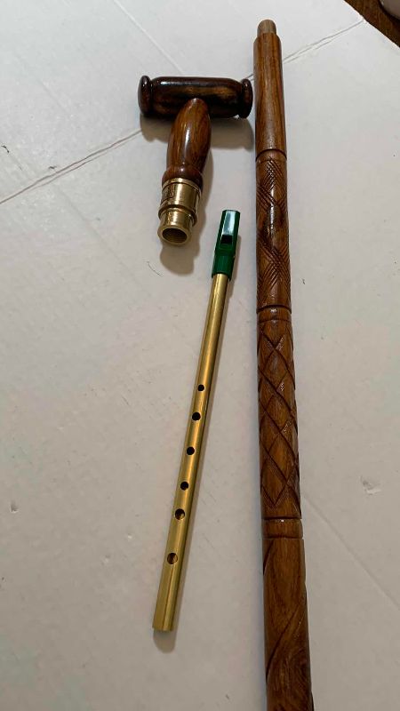 Photo 1 of IRISH “CLADDAGH” CARVED CANE WITH FLUTE INSIDE 37.5”