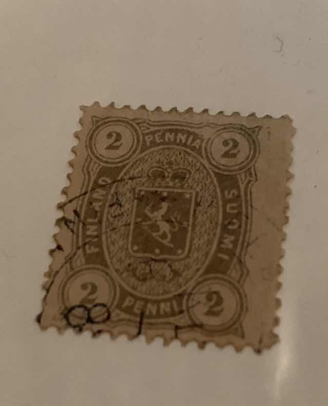 Photo 1 of FINLAND 1875 COAT OF ARMS STAMP