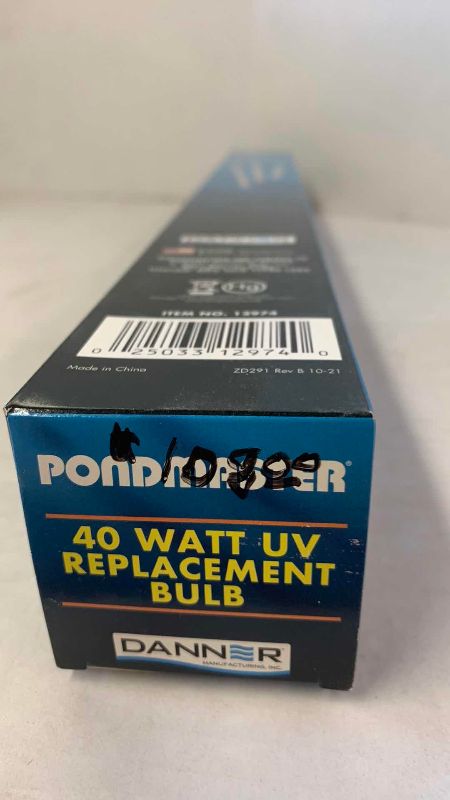 View 2 of POND MASTER 40 W UV BULB
