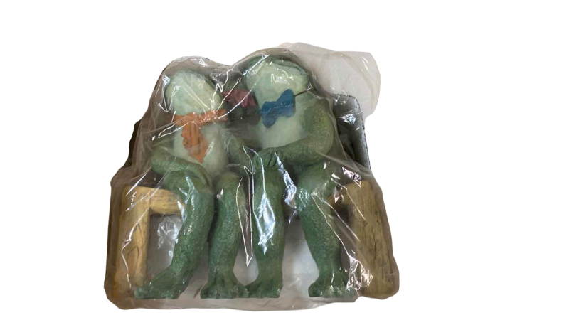 View 1 of RESIN FROGS IN LOVE SCULPTURE 12"