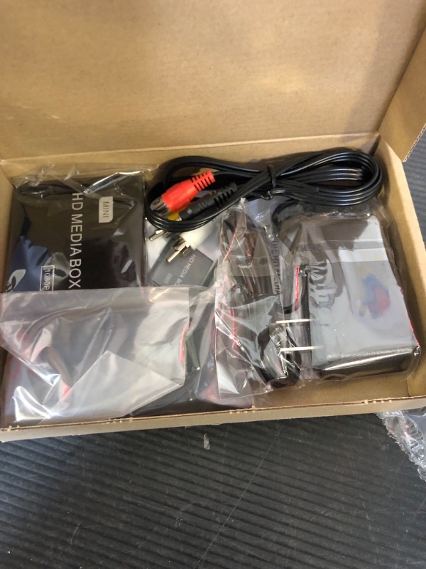 Photo 1 of 110-240V HDMI Media Player Mini 1080P Digital Player Box Support USB MP3 MMC SD MKV with Remote Control(US Plug)