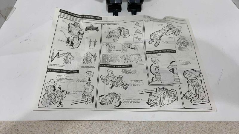 Photo 1 of VINTAGE BANDAI TRANSFORMERS DELUXE NINJA MEGAZORD ACTION FIGURE