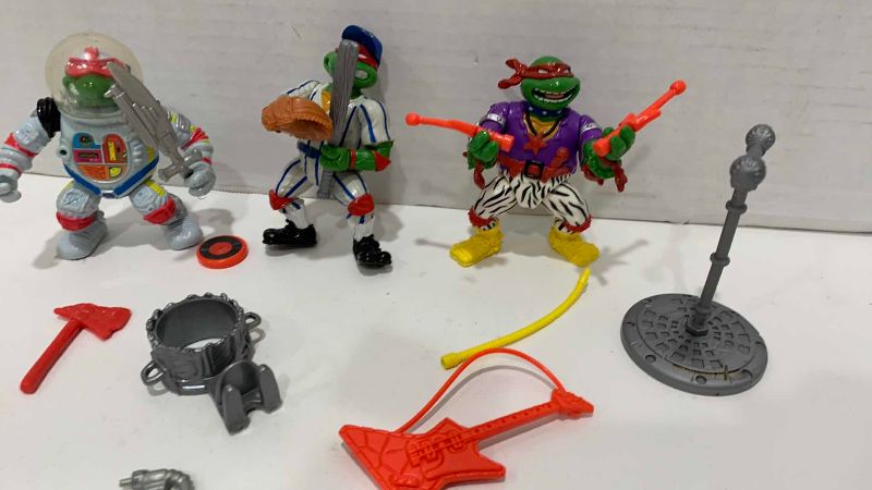 Photo 1 of 3-VINTAGE TEENAGE NINJA MUTANT TURTLES: SLAMMIN RAPH, SPACE CADET RAPH, AND HEAVY METAL RAPH
