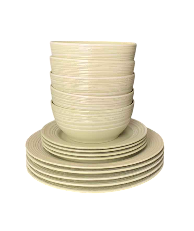 Photo 1 of 14 PIECE DINNERWARE SET GREEN