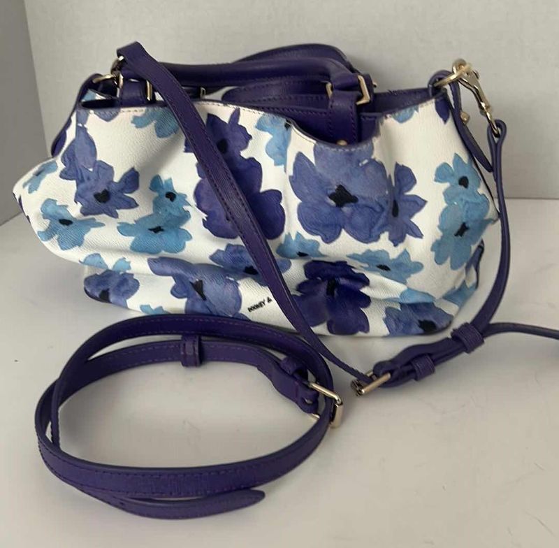 Photo 1 of DOONEY & BOURKE COTTON BLOOM BRENNA BAG 12” X 12”