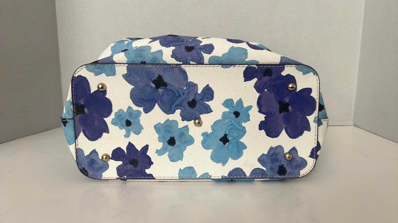 Photo 1 of DOONEY & BOURKE COTTON BLOOM BRENNA BAG 12” X 12”