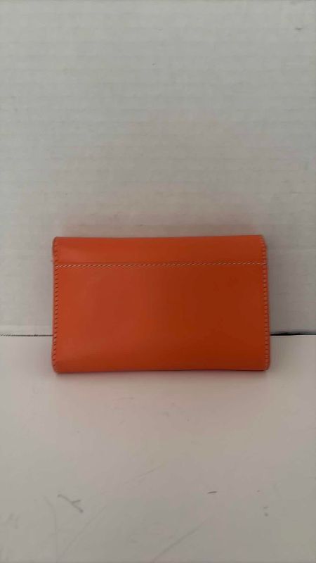 Photo 1 of DOONEY & BOURKE PEBBLE CLEMENTINE WALLET 6”X 4”H