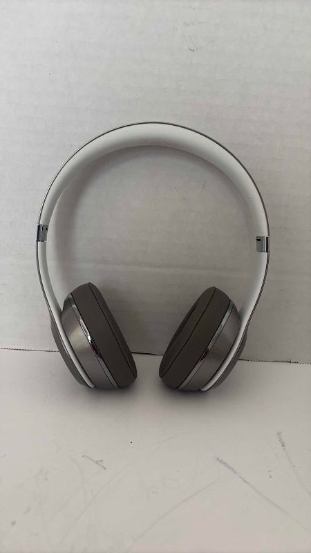 Photo 1 of BEATS BY DR. DRE SOLO2 HEADPHONES SILVER LUXE EDITION
