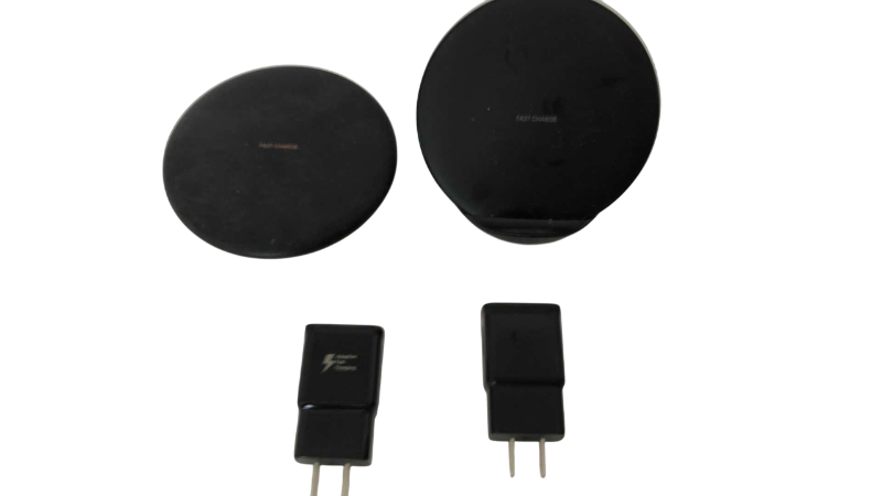 Photo 1 of 4-CELL PHONE FAST CHARGERS