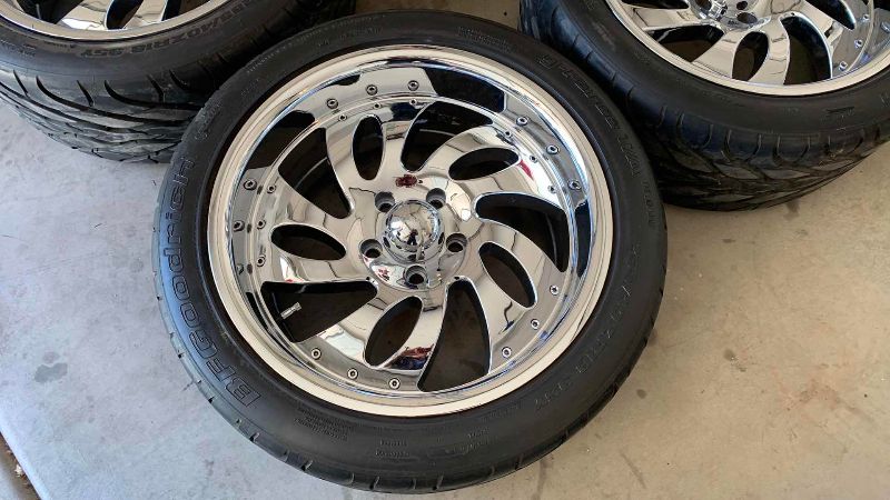 Photo 1 of 4-MB MOTORS CHROME WHEELS 18 X 8.5” BOLT PATTERN 5 X 120.65MM AND BFGOODRICH G-FORCE T/A KDW 255/40ZR18 95Y 