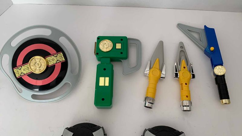 Photo 1 of VINTAGE MIGHTY MORPHIN POWER RANGERS ASSORTED TOYS