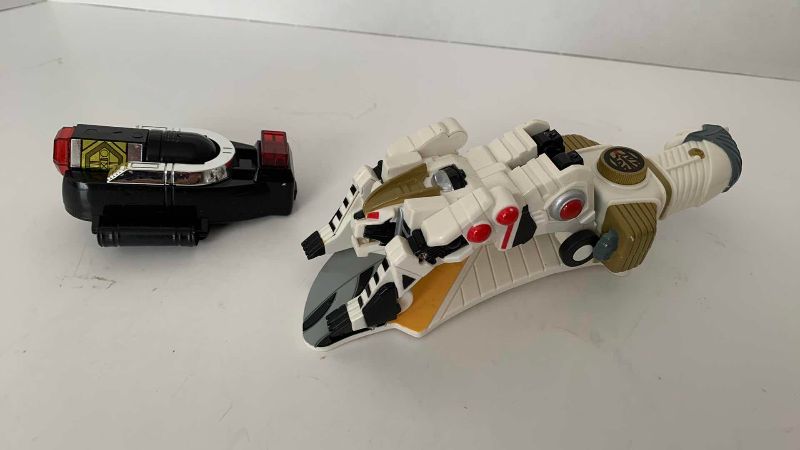 Photo 1 of 2-VINTAGE MIGHTY MORPHIN POWER RANGERS TOYS: MTIGERZORD AND A POWER BRACE