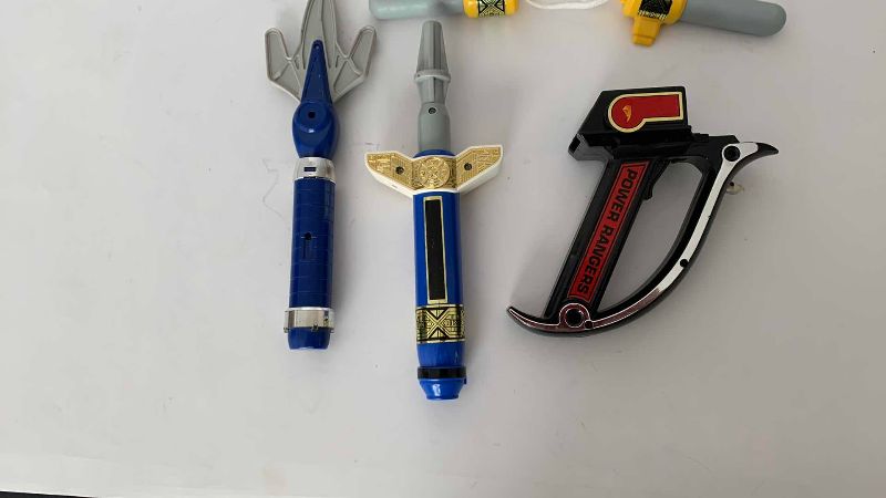 Photo 1 of VINTAGE MIGHTY MORPHIN POWER RANGERS WEAPONS