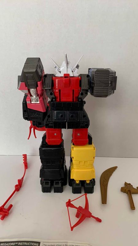Photo 1 of VINTAGE MIGHTY MORPHIN POWER RANGERS DELUXE SHOGUN MEGAZORD ACTION FIGURE