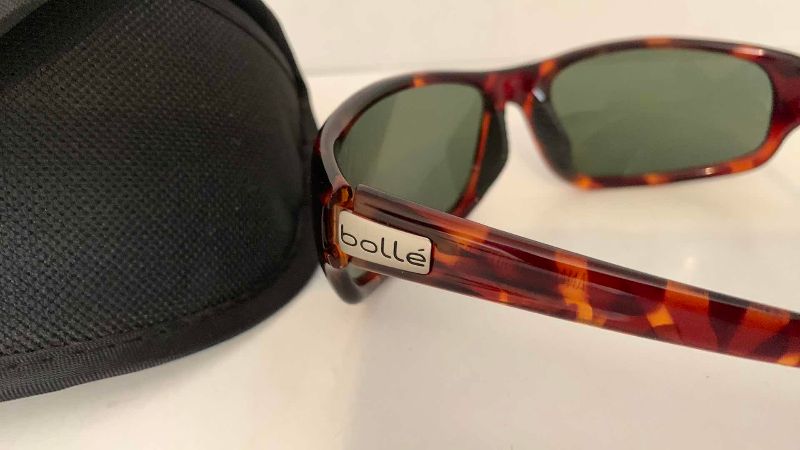 Photo 1 of MENS BOLLE POLARIZED WRAP AROUND SUNGLASSES TORTOISE SHELL
