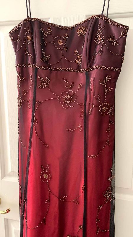 Photo 1 of MAROON STRAPLESS SEQUIN CHIFFON DRESS SIZE 5