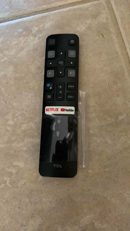Photo 1 of 50" 4K SMART TCL TELEVISION WITH REMOTE. MODEL 50S434