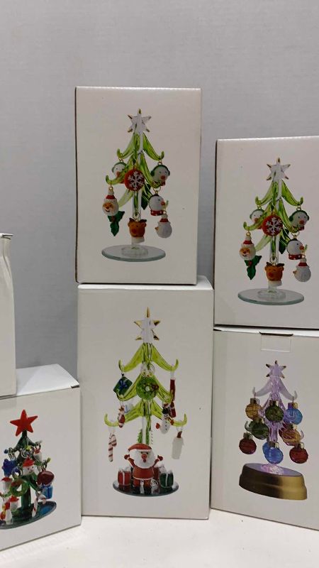 Photo 1 of CHRISTMAS DECOR