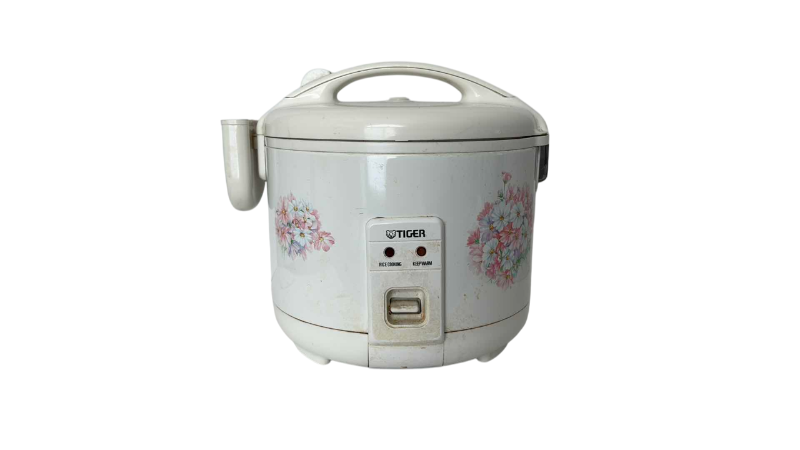 Photo 1 of TIGER 10 CUP RICE COOKER AND WARMER