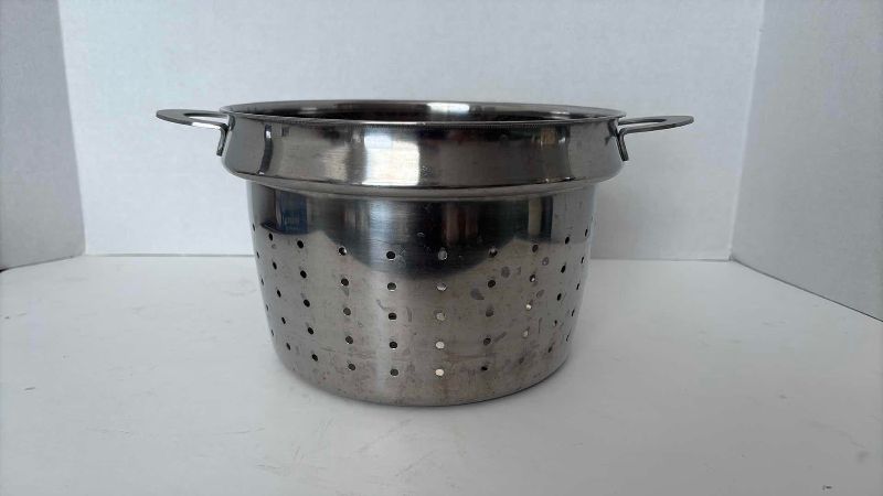 Photo 1 of STAINLESS STEEL POT STOCK AND STRAINER