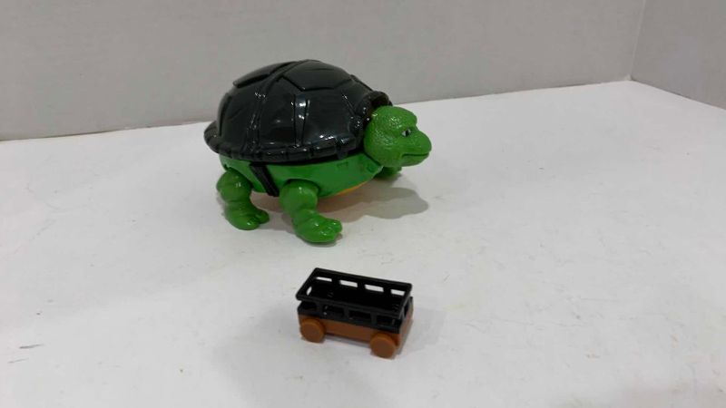 Photo 1 of VINTAGE TEENAGE MUTANT NINJA TURTLES RAPHAEL MICRO FEUDAL CASTLE PLAYSET
