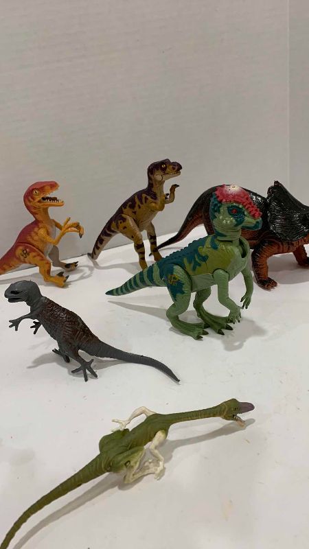 Photo 1 of VINTAGE JURASSIC PARK DINOSAUR ACTION FIGURES