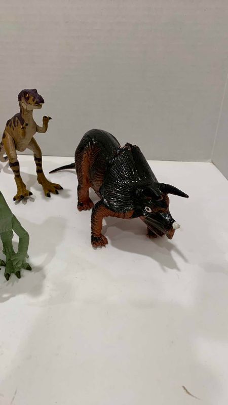 Photo 1 of VINTAGE JURASSIC PARK DINOSAUR ACTION FIGURES