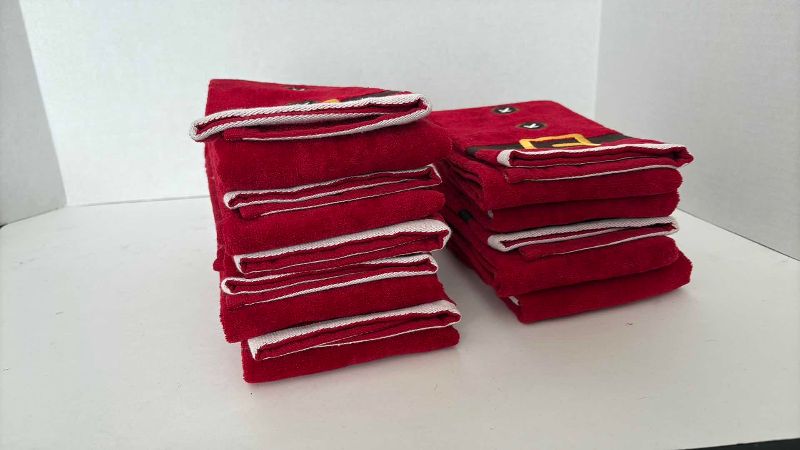 Photo 1 of 9-CHRISTMAS HAND TOWELS