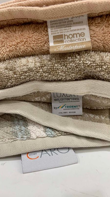 Photo 1 of 5-COTTON BATH TOWELS