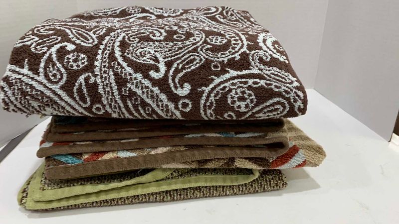 Photo 1 of 5- COTTON BATH TOWELS
