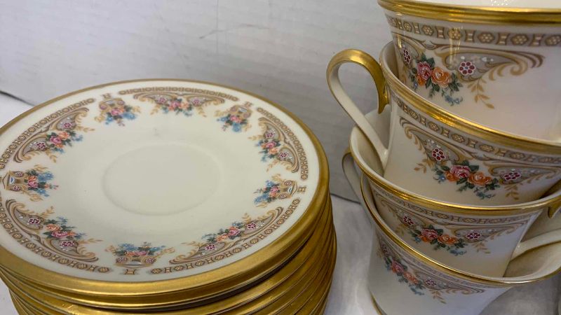 Photo 1 of VINTAGE 11 LENOX VERSAILLES FINE BONE CHINA TEA CIPS AND SAUCERS