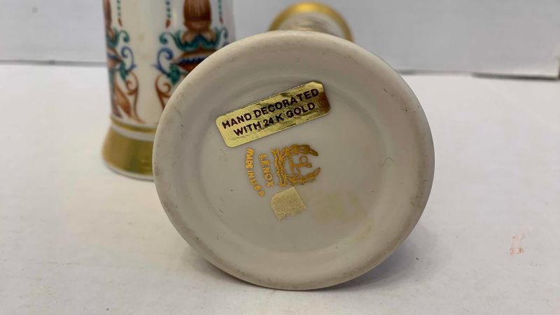 Photo 1 of LENOX LIDO SALT AND PEPPER SHAKERS HAND DECORATED WITH 24K TRIM 7.5”